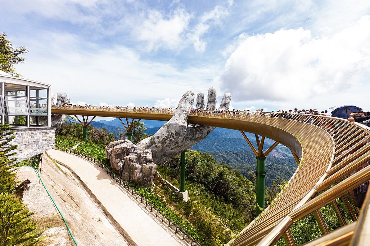 Golden Hand Bridge