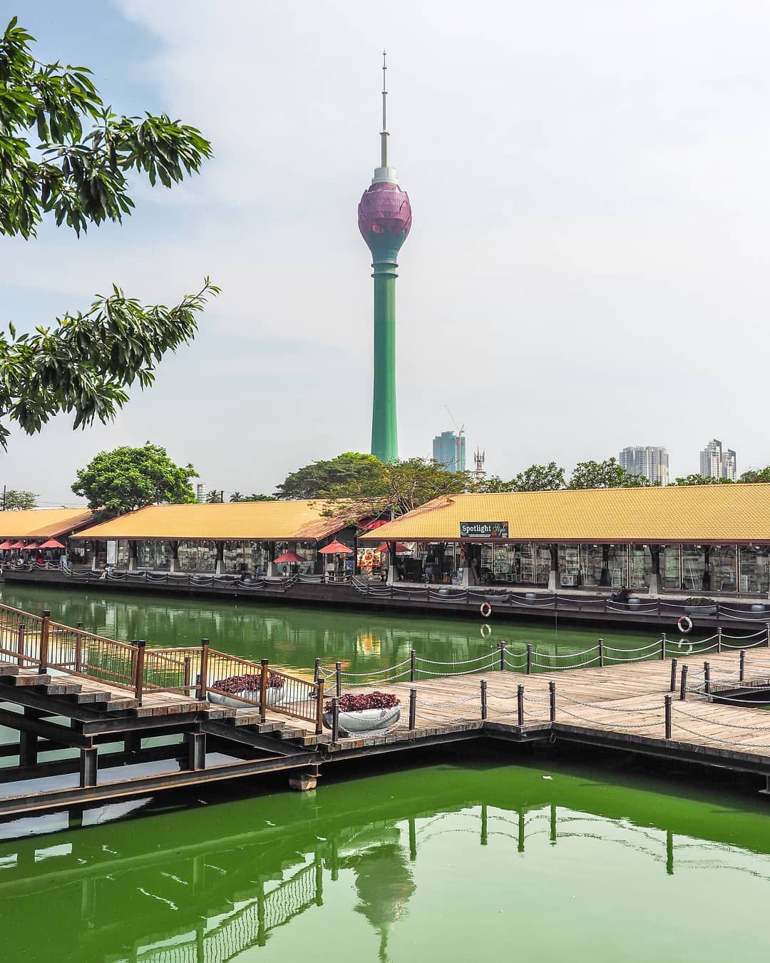 Pettah Floating Market